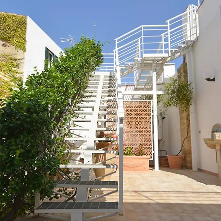 Villa Giardino Delle Meraviglie By Interhome *