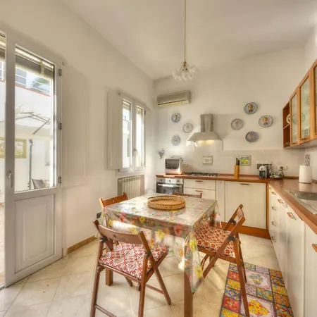 Giardino Delle Meraviglie By Interhome * Floridia