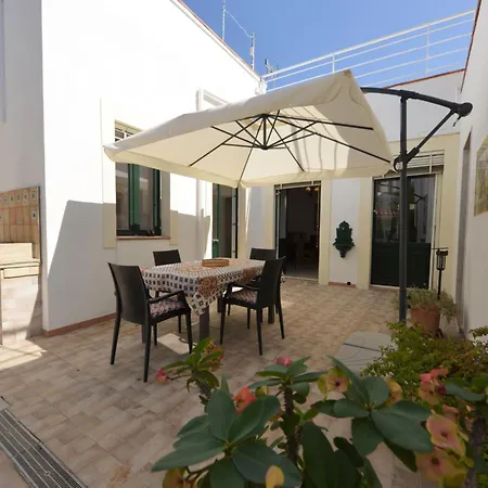 Villa Giardino Delle Meraviglie By Interhome *